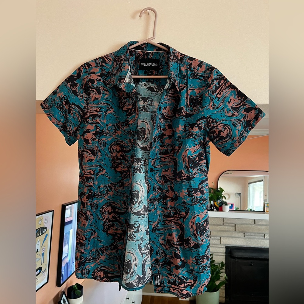 Wildfang Teal and Black Swirl Shirt